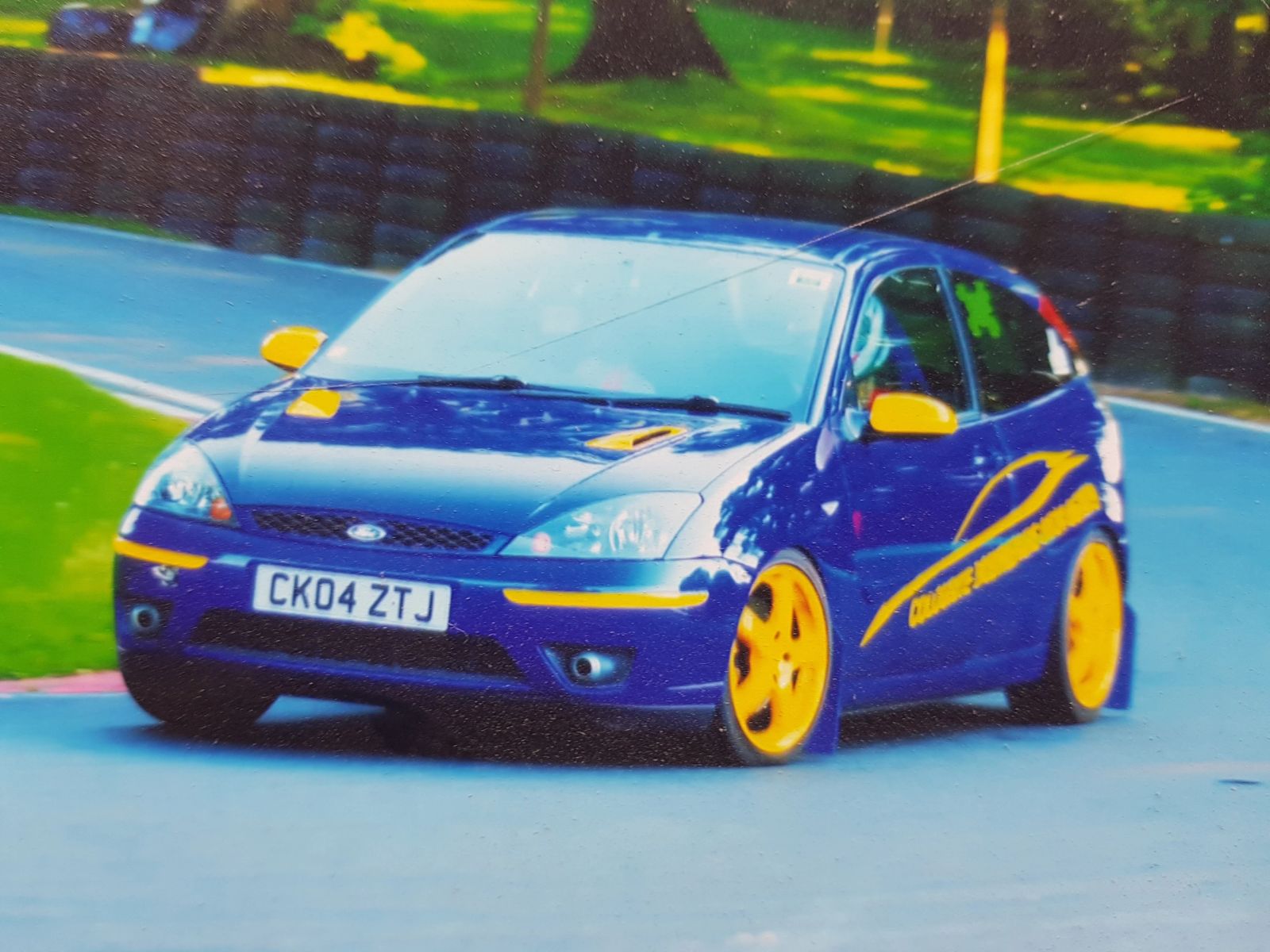 Custom blue and yellow paintwork